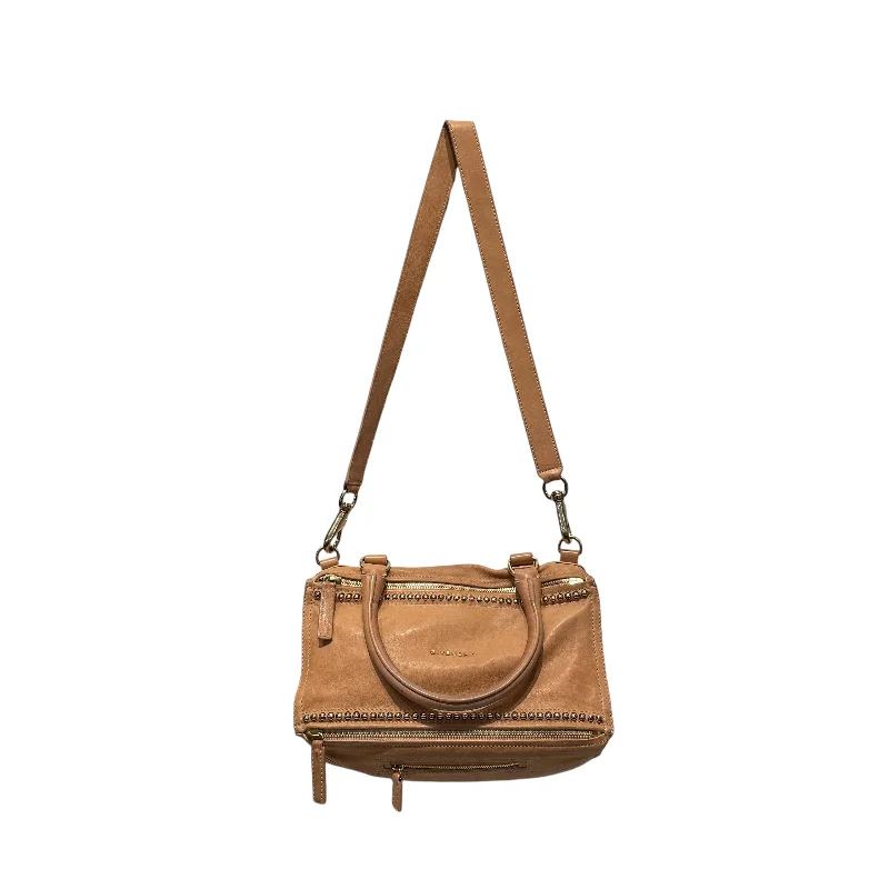 Trendy Street Style GIVENCHY/Cross Body Bag/Leather/CML/STUDDED