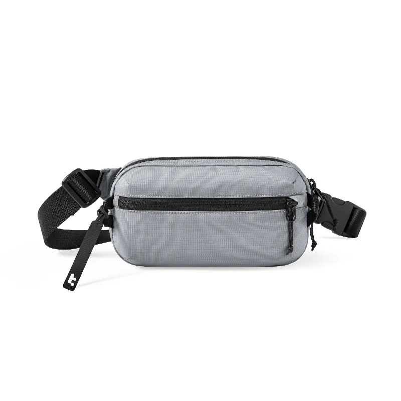 Spacious Bags With Holiday Promotions Aviator-T33 Chest Bag 2.5L