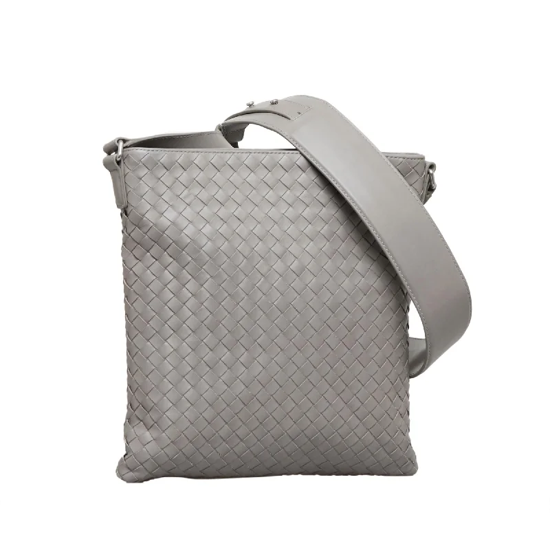 Bags For Outdoor Adventures Bottega Veneta Intrecciato Crossbody Bag (SHG-k25C70)