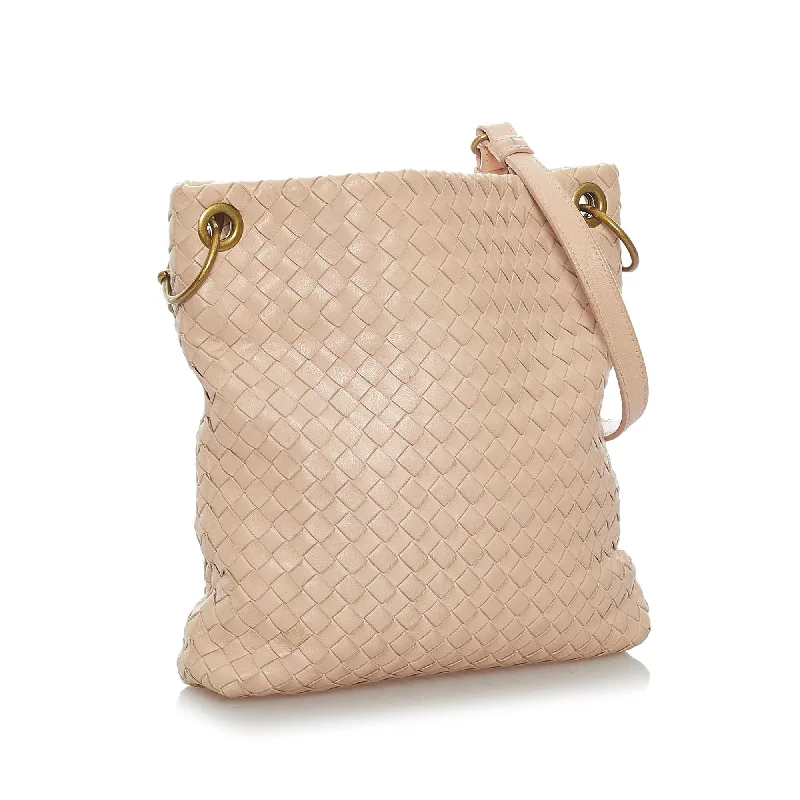 Edgy Bags For Bold And Daring Fashionistas Bottega Veneta Intrecciato Leather Crossbody Bag (SHG-29697)