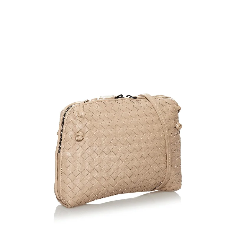 Luxury Bags For Working Professionals Bottega Veneta Intrecciato Nodini Leather Crossbody Bag (SHG-29701)