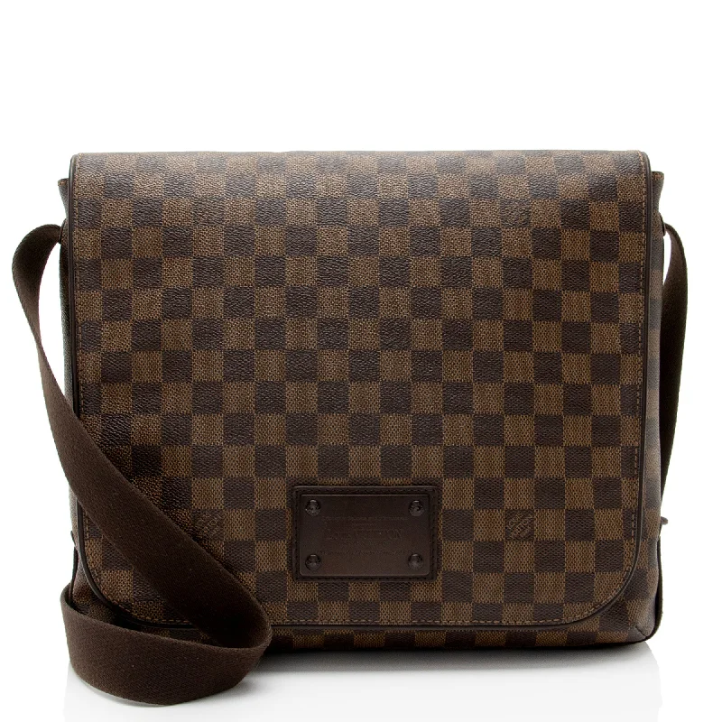 Bags For Playful And Chic Styles Louis Vuitton Damier Ebene Brooklyn MM Messenger Bag (SHF-4EzJH2)