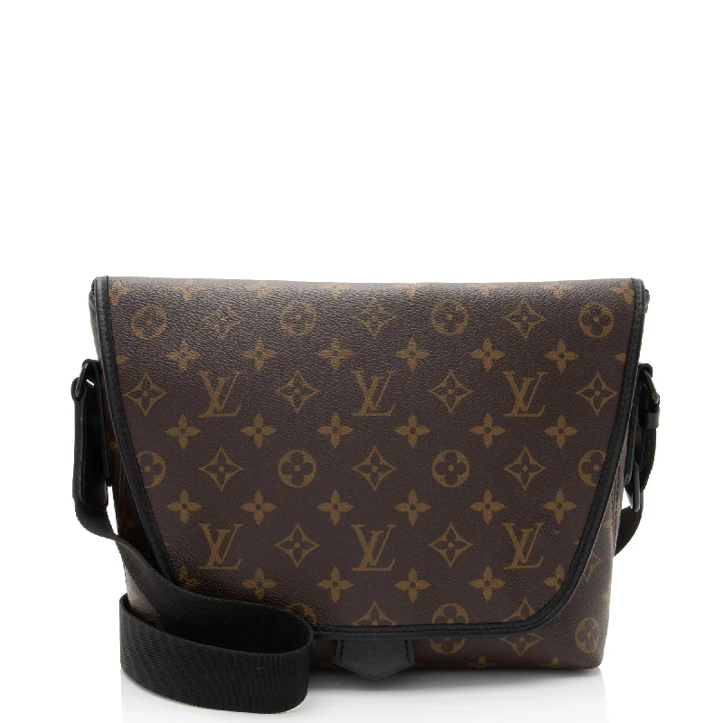 Party Bags For New Year's Eve And Special Occasions Louis Vuitton Monogram Canvas Macassar Magnetic Messenger (SHF-2xonZt)