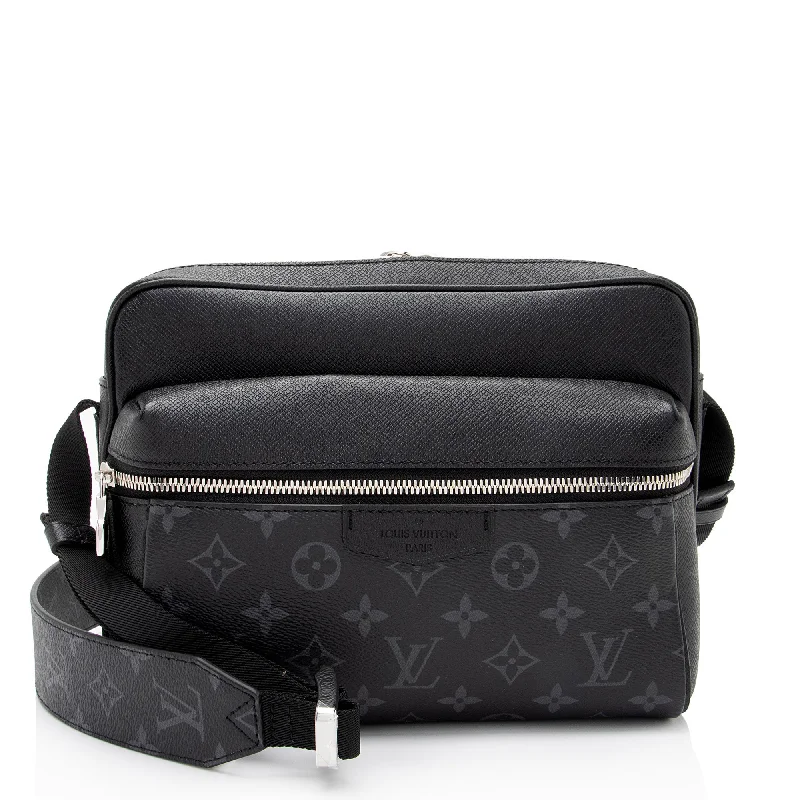 Affordable Bags For Budget Shoppers Louis Vuitton Monogram Eclipse Taiga Leather Outdoor Messenger Bag (SHF-UR0YAs)