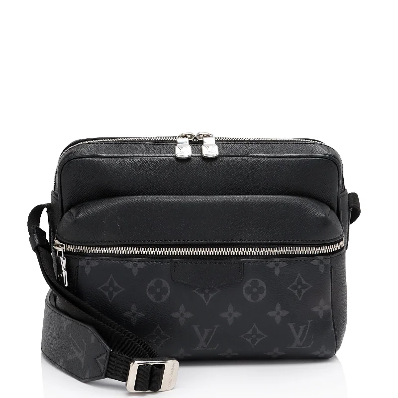 Bag For Modern Fashion Louis Vuitton Monogram Eclipse Taiga Leather Outdoor Messenger Bag (SHF-yvJahI)