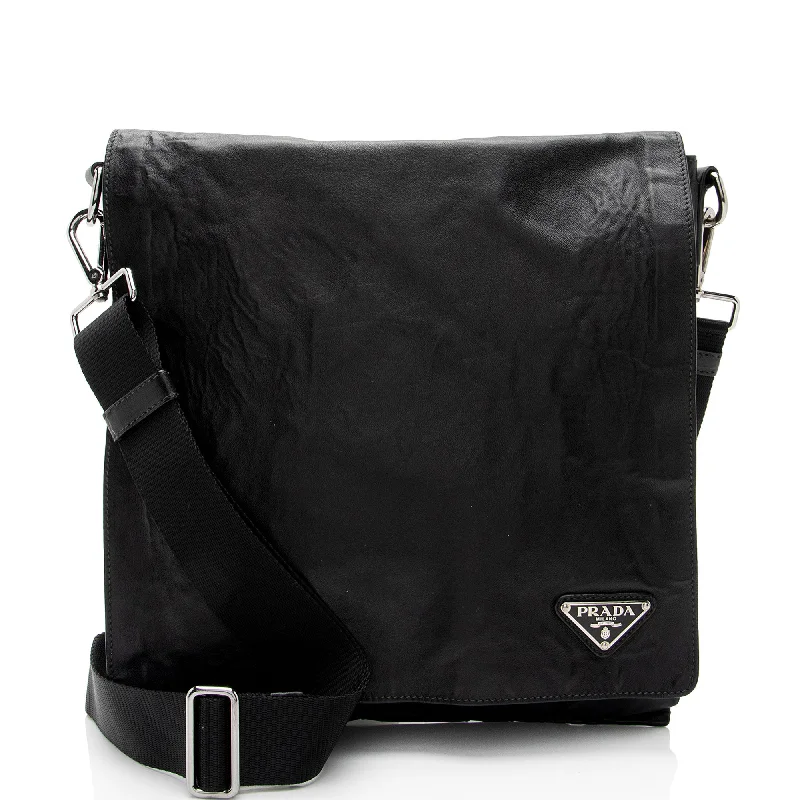 Durable And Fashionable Bags For Daily Use Prada Aged Calfskin Flap Messenger Bag (SHF-D2J23z)