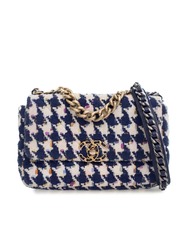 Minimalist Leather Bag For Modern Aesthetics Houndstooth Tweed Flap Bag with Gold-Tone Chain Handle