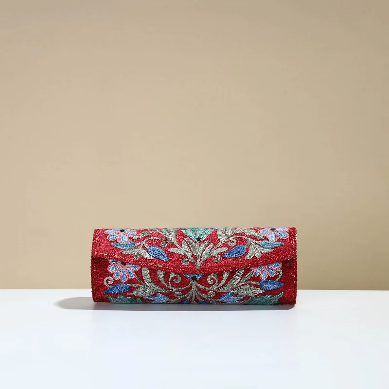 Affordable Bags For Budget Shoppers Authentic Kashmiri Crewel Embroidery Velvet Clutch 28