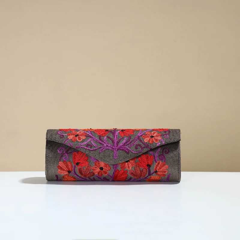 Stylish Bags For Fashion Bloggers Authentic Kashmiri Crewel Embroidery Velvet Clutch 32